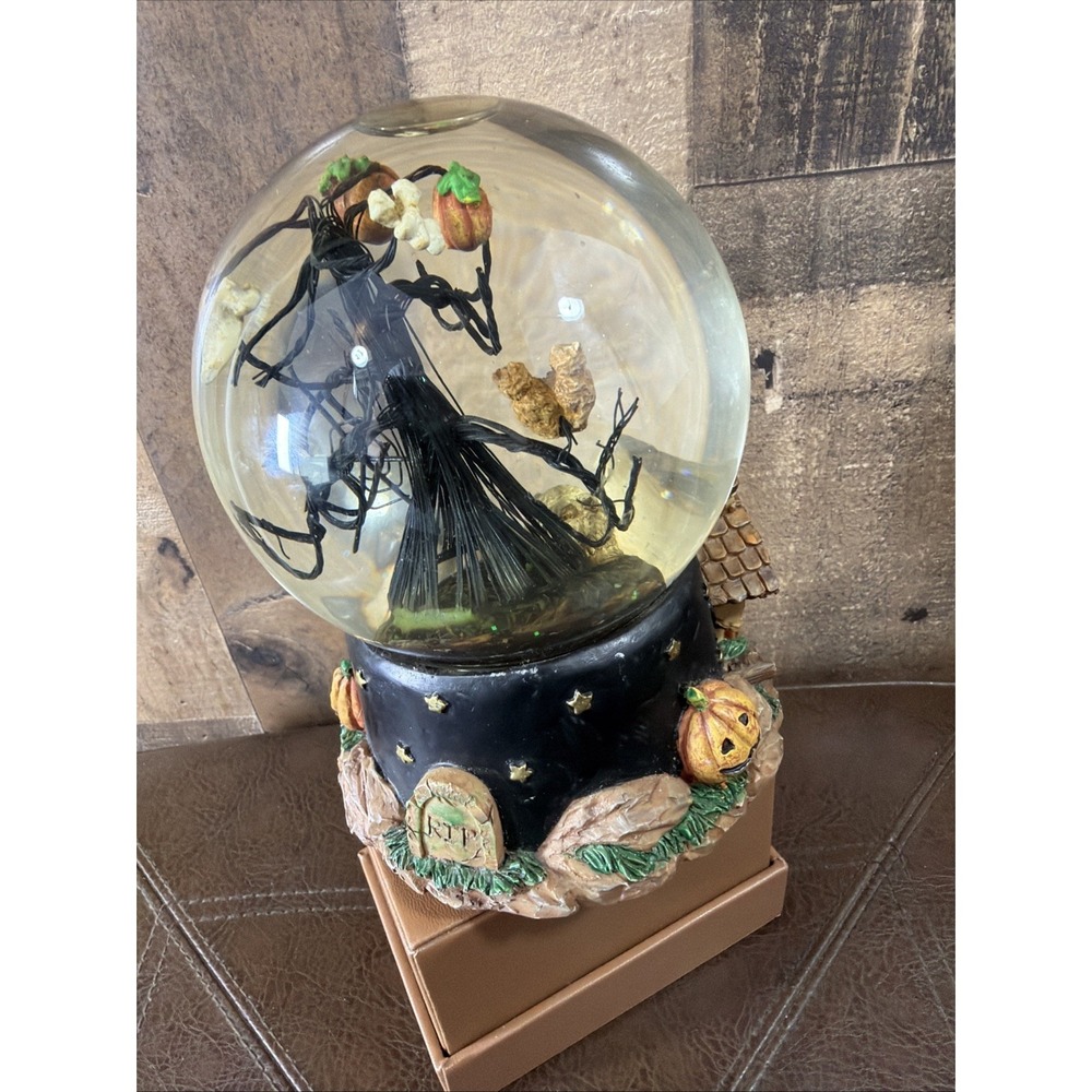 Vintage Halloween Musical Water Snow Globe Ding Dong Witch is Dead Skull Ghosts - Picture 7 of 16